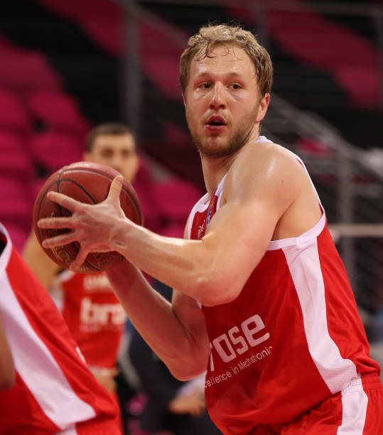 排超联赛的 排超联赛的