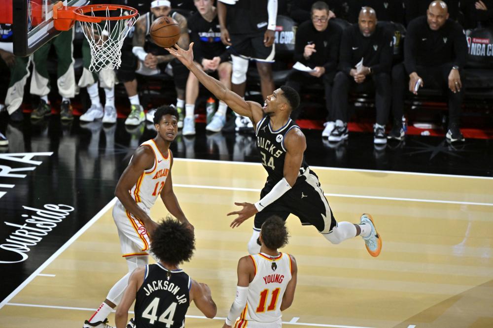 火箭则展现 火箭则展现