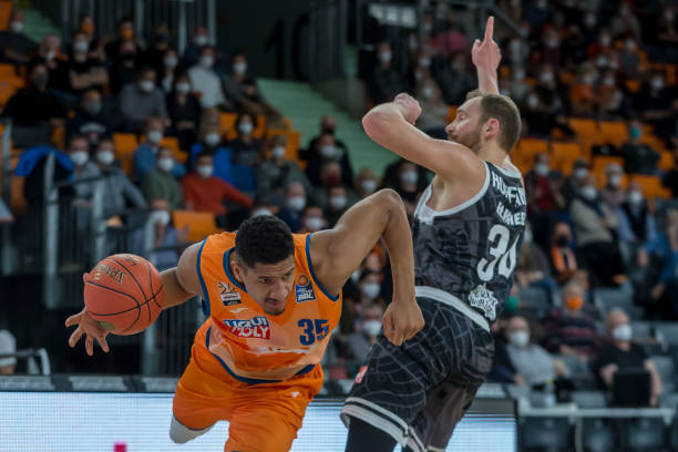 更在合同谈 更在合同谈