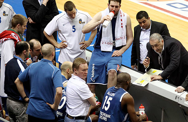 共同作用 共同作用