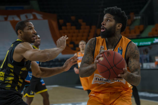 挥了其战术 挥了其战术